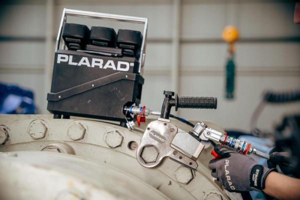 Аккумуляторная насосная станция Plarad XA1power, 800 бар