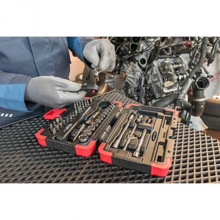 Vigor V2414N Набор торцевых головок, размеры 0,8x4–1,2x7 мм, 1,3–14 мм, PH1–PH3, PZ1–PZ3, T10–T40, 46 штук