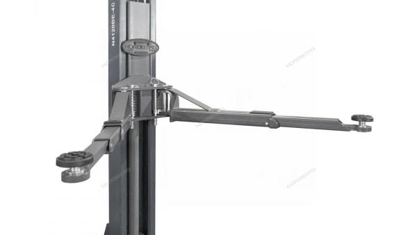 Подъемник двухстоечный 4 т, с электростопорами, 380 В, серый NORDBERG N4120BE-4G_3+2_380
