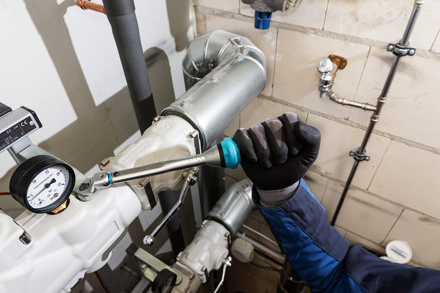 Динамометрический ключ 10-60 Нм, вставка 9х12 мм, точность +/-3%, модель 5290-3CT, Hazet