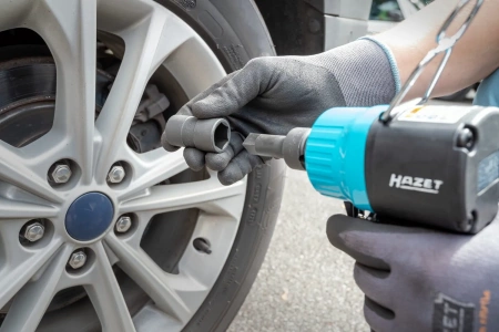 Hazet 900SLG-18X20 1/2" Головка для колесного болта FORD Внешний шестигранный профиль 18 x 20 мм